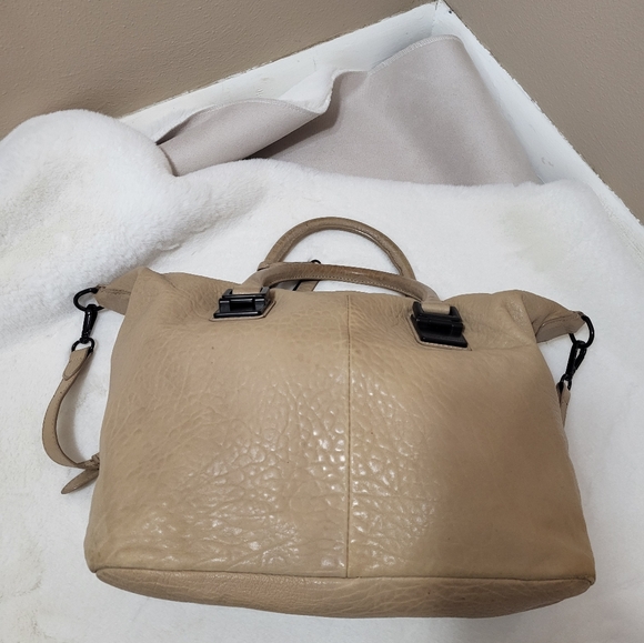 Vince Camuto Beige/ Black Leather Crossbody Bag - Picture 7 of 9
